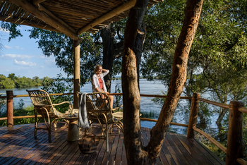 Sanctuary Sussi & Chuma Sanctuary Sussi & Chuma: Sit-out