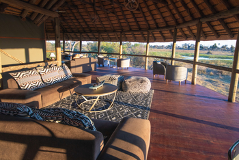 Mma Dinare Camp Mma Dinare Camp: Morgensonne in der Lounge