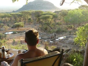 Sarara Camp Sarara Camp: Elefant am Wasserloch