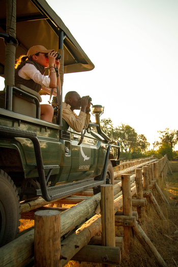 Xaranna Okavango Delta Camp Xaranna Okavango Delta Camp: Fernglas