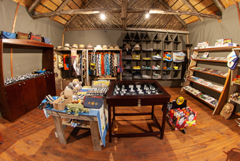 Mma Dinare Camp Mma Dinare Camp: Souvenirshop