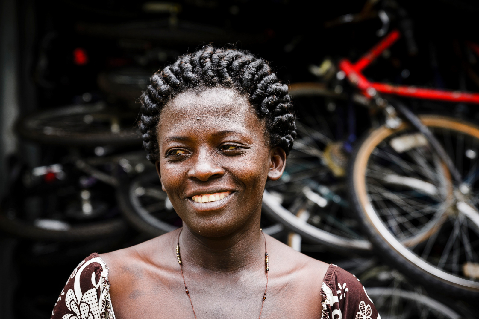 Sanctuary Gorilla Forest Camp Sanctuary Gorilla Forest Camp: Bicycle Repair Lady