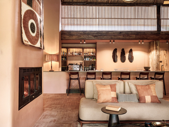 Sanctuary Gorilla Forest Camp Sanctuary Gorilla Forest Camp: Bar