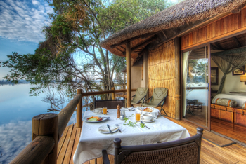 Xugana Island Lodge Xugana Island Lodge: Esstisch im Gästezimmer