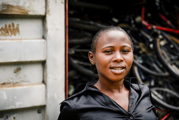 Sanctuary Gorilla Forest Camp Sanctuary Gorilla Forest Camp: Bicycle Repair Lady