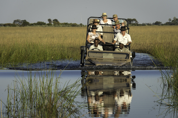 Kwetsani Camp Kwetsani Camp: Fahrt durch tiefes Wasser