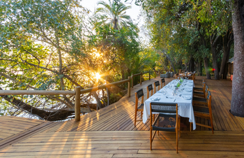 Xugana Island Lodge Xugana Island Lodge: Esstisch im Essbereich