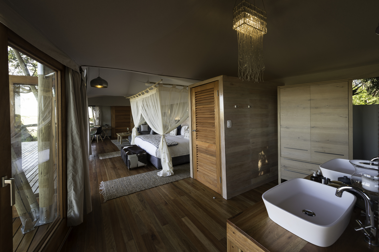 Kwetsani Camp Kwetsani Camp: Bad mit Doppelwaschtisch