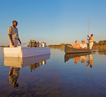 Moanachira Flood Plains Moanachira Flood Plains: Mokorofahrt mit Pause im Wasser