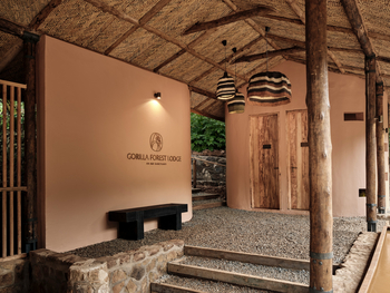 Sanctuary Gorilla Forest Camp Sanctuary Gorilla Forest Camp: Haupteingang