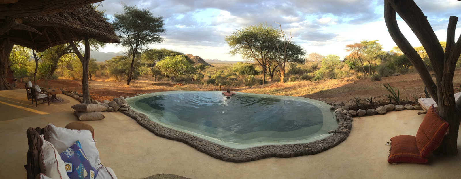 Sarara Camp Sarara Camp: Blick über den Swimmingpool